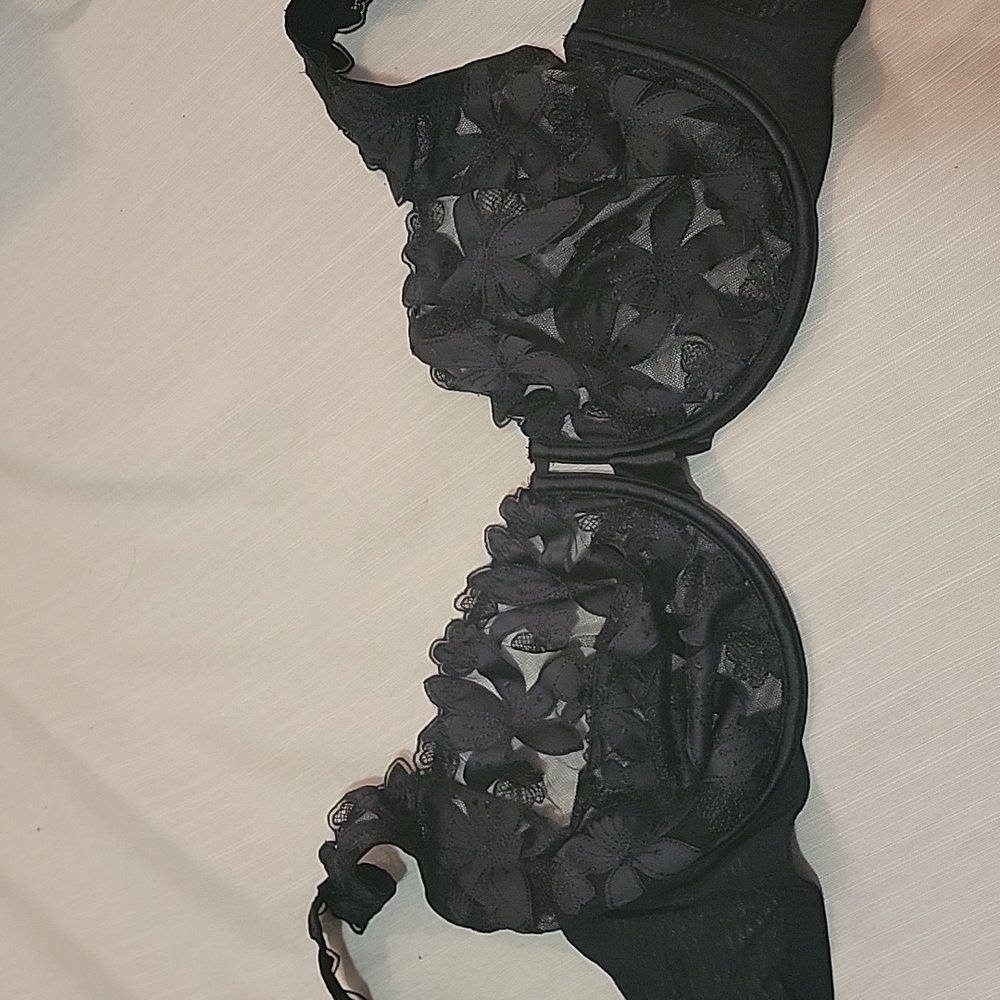 Victoria's Secret Black Lace/Sheer Bra
